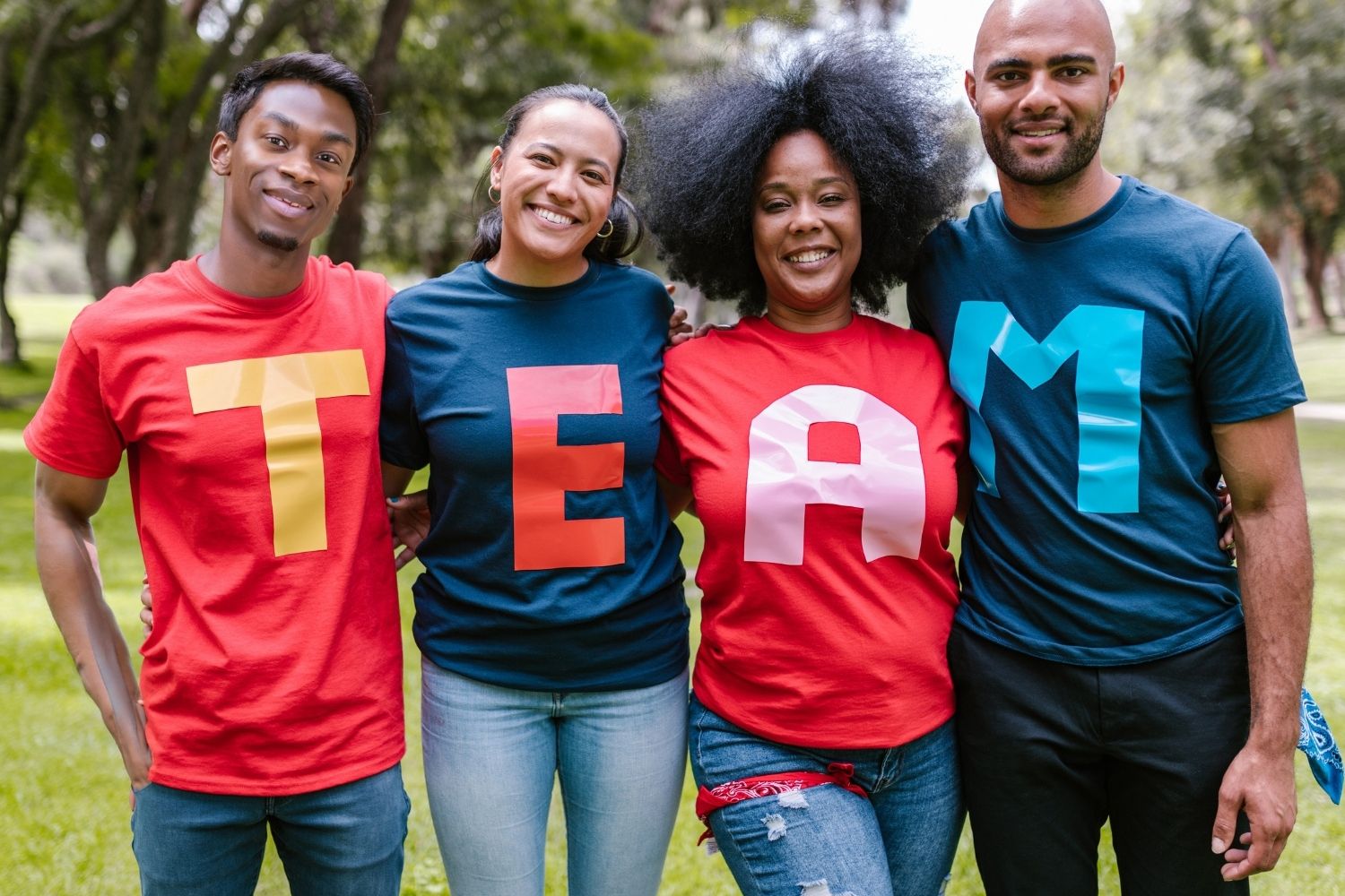 TEAM-BUILDING-Trio-Photo-1 (1) garden-venue